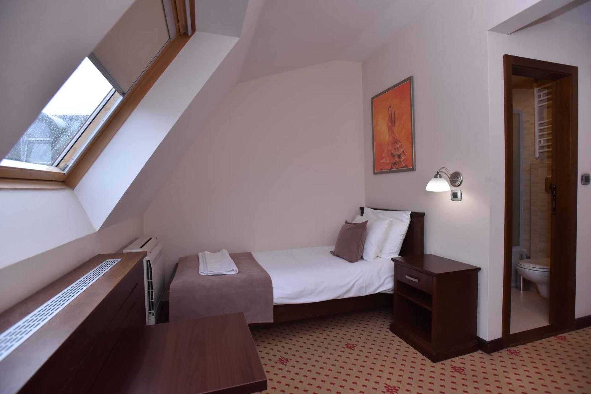 Hotel Beograd Čačak Dış mekan fotoğraf