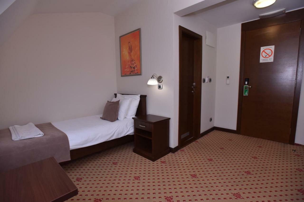 Hotel Beograd Čačak Dış mekan fotoğraf